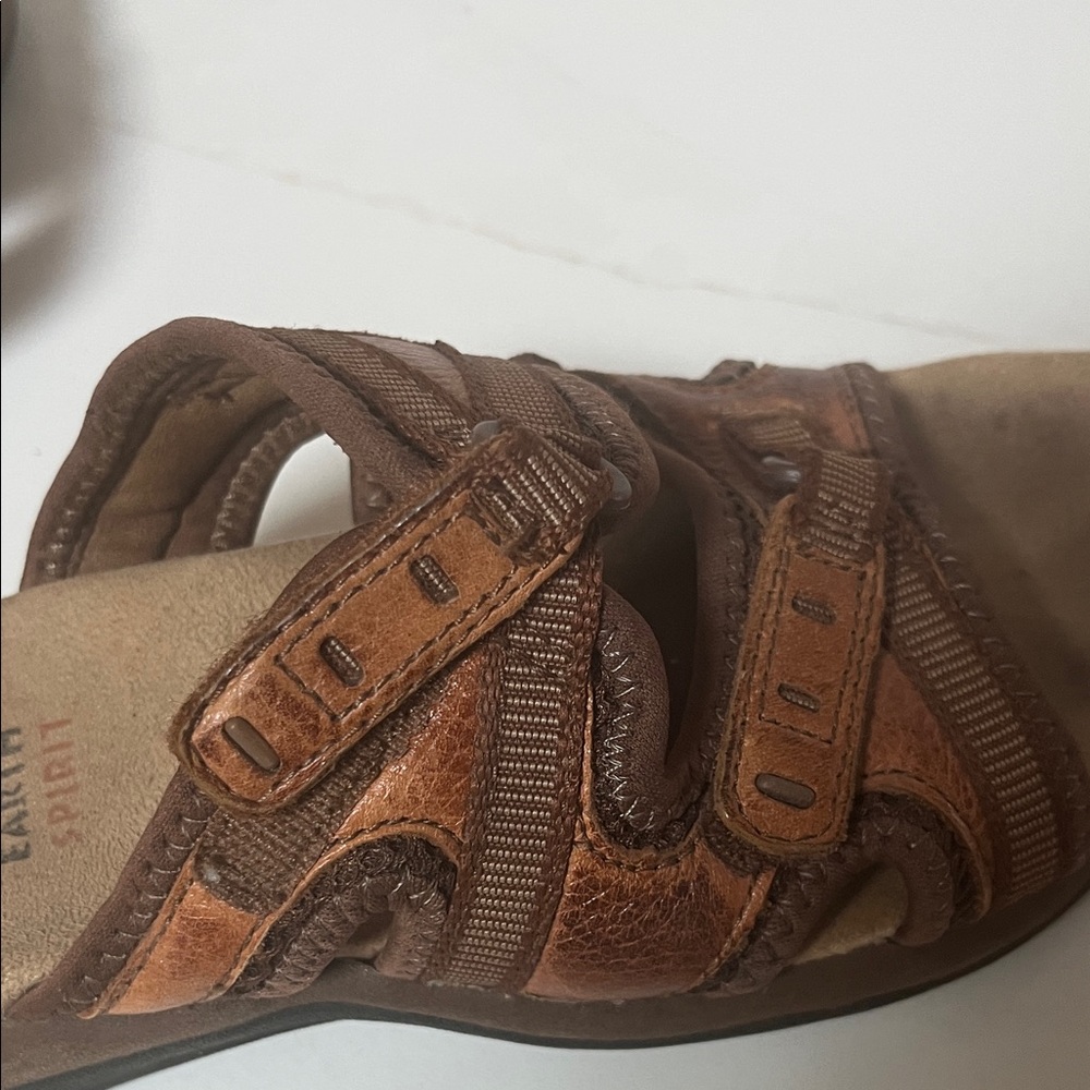 Earth Spirit Tan Leather Sandals Size 7 - Picture 5 of 11